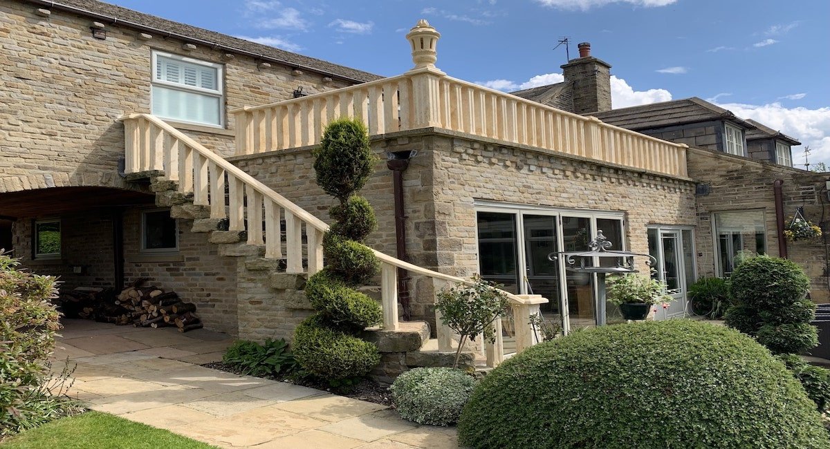 Pisastone balustrading 32